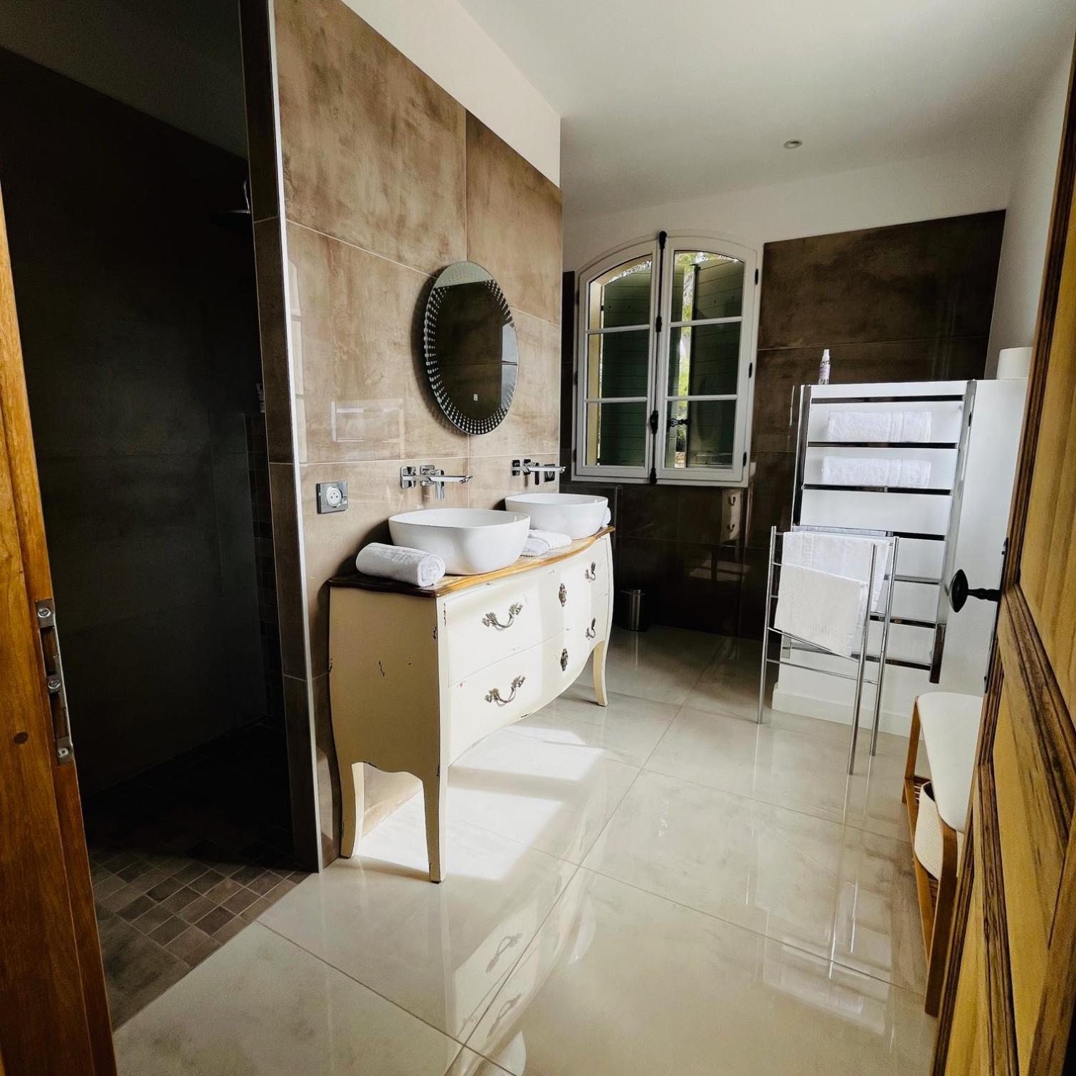 エクス＝アン＝プロヴァンス La Soleillade Aixoise Bed & Breakfast エクステリア 写真